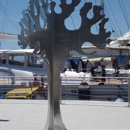 Al Porto Di Cagliari Hotel Exterior photo